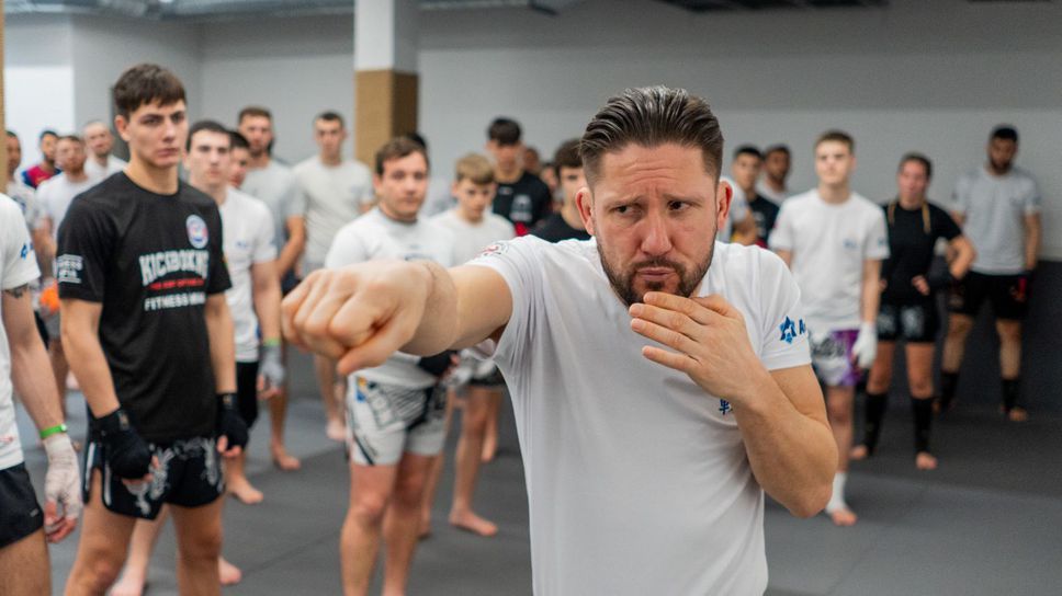 Звездите на SENSHI с тренировка преди екшъна във Варна