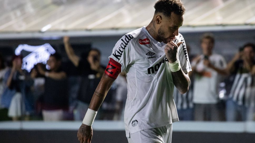 Неймар вкара и повтори скандалните танци на Винисиус