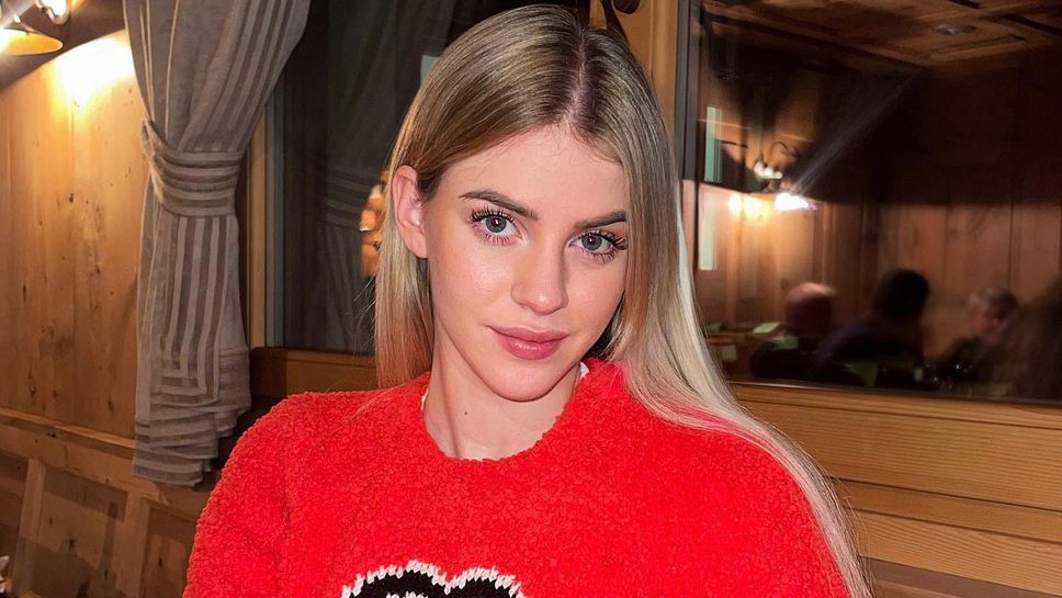 Спортна журналистка се показа без грим