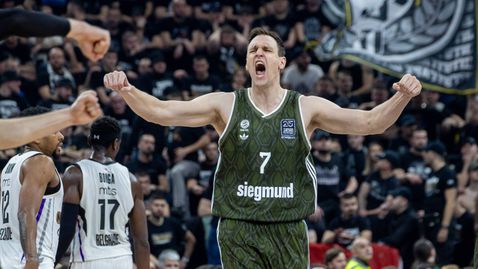 Байерн съкруши Партизан през второто полувреме за важна победа