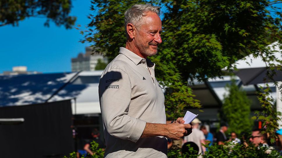 Астън Мартин: Засега Джонатан Уитли не идва при нас