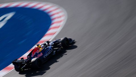 Верстапен: Липсва ни сцепление и добър баланс