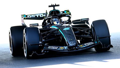 Ръсел и Антонели поведоха в Япония, Макларън пред Ферари