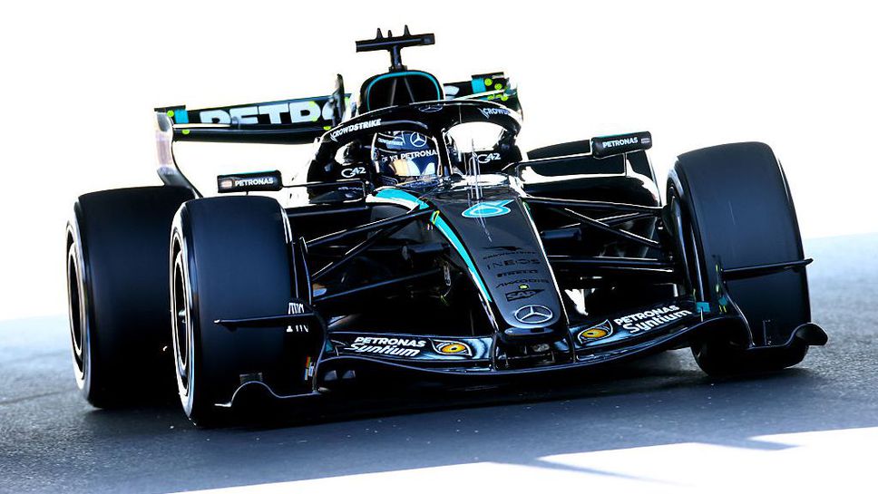 Ръсел и Антонели поведоха в Япония, Макларън пред Ферари