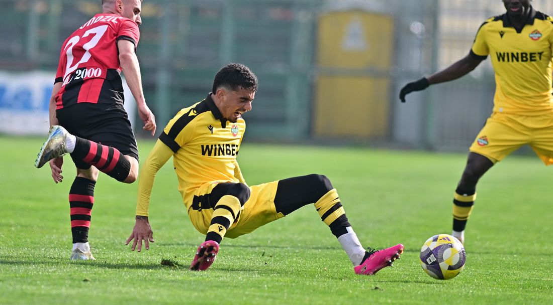 Ботев удари Локо (София) в "Коматево"