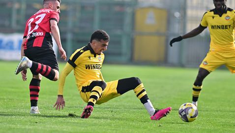 Ботев удари Локо (София) в "Коматево"