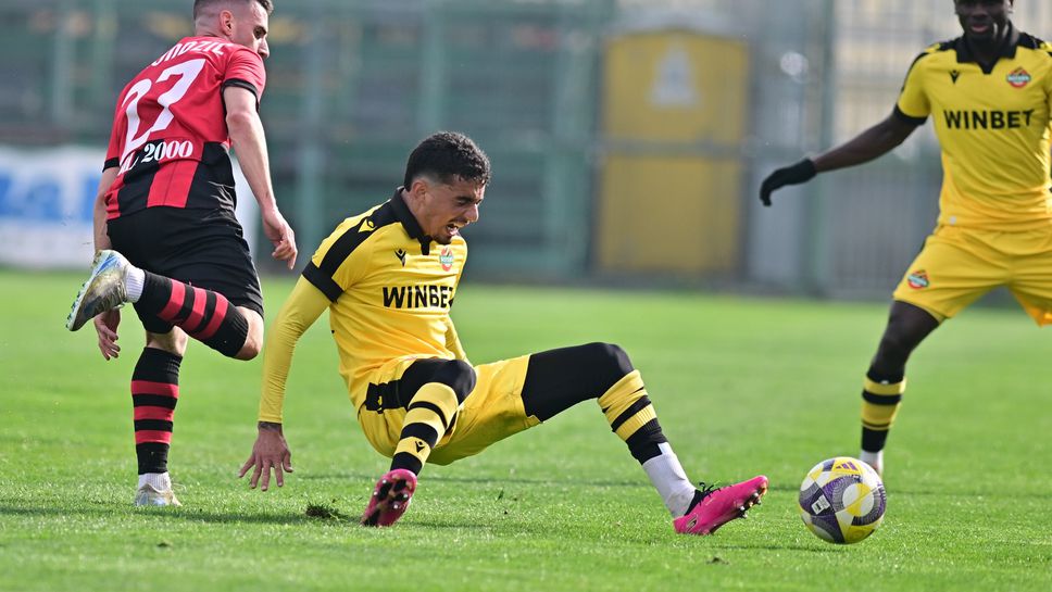 Гледайте на живо: Ботев (Пловдив) 3:1 Локо (София)