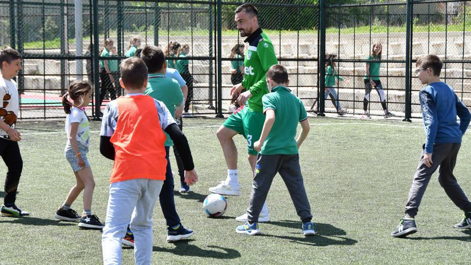 Берое стартира "Да играем футбол в училище"