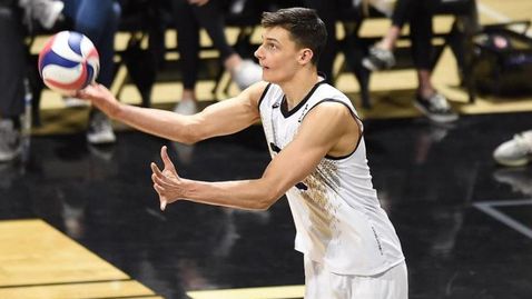 Алекс Николов бе обявен за новак на годината в САЩ 🏐