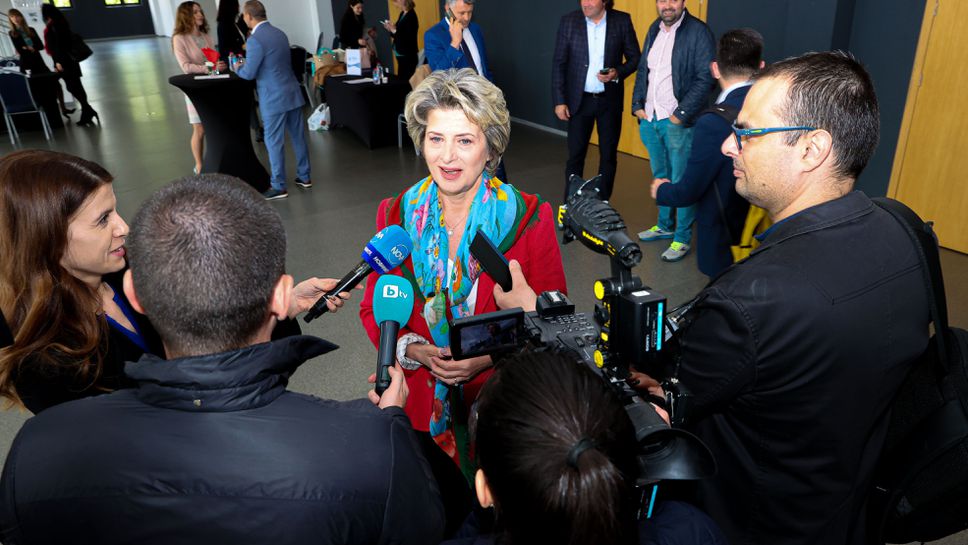 Министър Лечева: Състоянието на спортната инфраструктура е основното предизвикателство пред федерациите