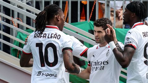  Милан надделя Венеция с голове първоначално и края 