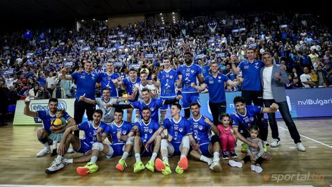  Левски съкруши Локомитив сграбчи още веднъж шампионската купа и записа златен требъл! 