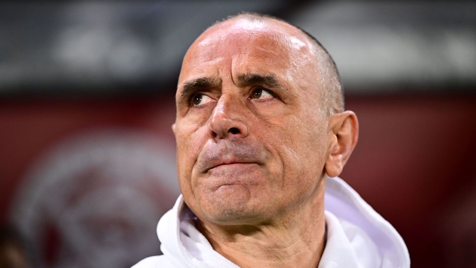 Селекционерът на Словакия официално напусна поста си