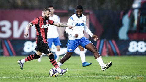 Локомотив (София) и Септември поделиха точките след здрава битка