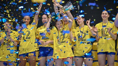  Марица с рекордна 12-а поредна купа след погром над Левски 