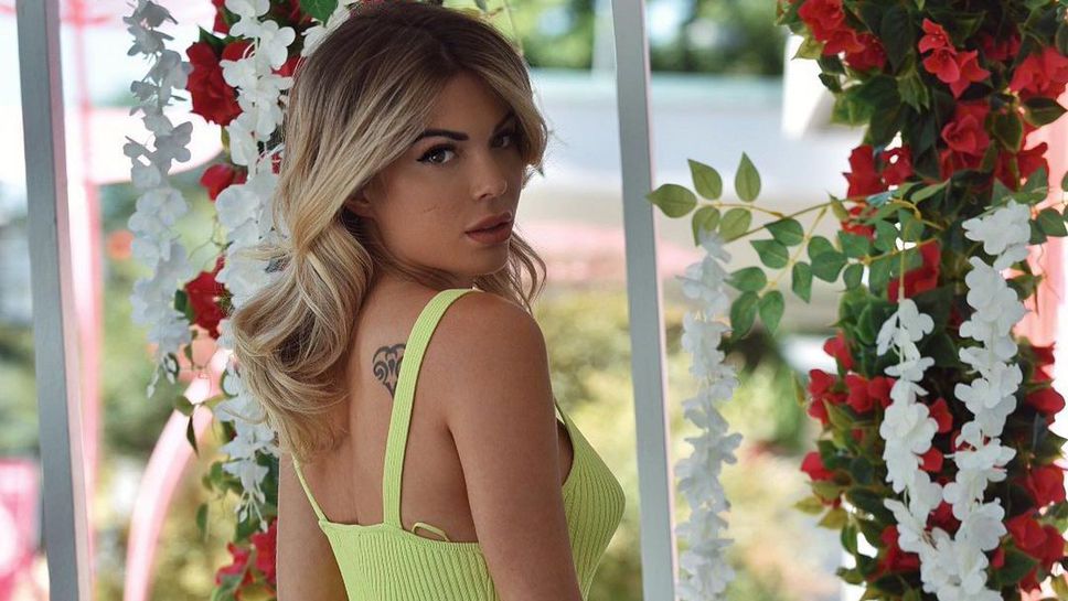 Италиански модел обяви футболист на Рома за мъж-мечта