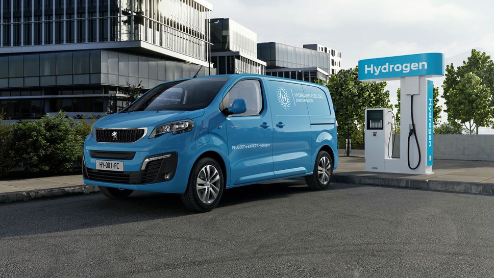 Peugeot пуска първия си електрически модел с водородна горивна система