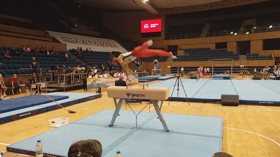 Дейвид Хъдълстоун е втора резерва на кон с гривни на Световната купа във Варна