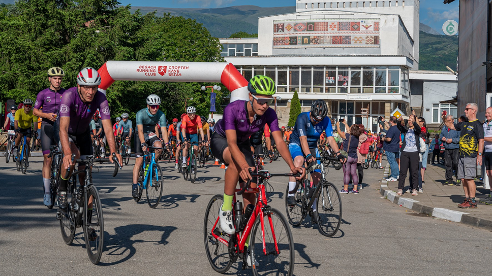 Рекорден брой от 550 колоездачи се включиха във  Велообиколката на Северозапада