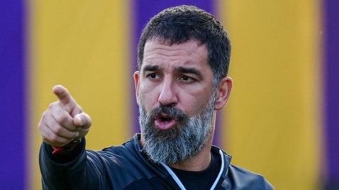 Арда Туран става треньор на Шахтьор