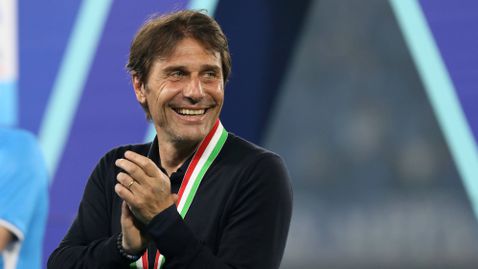 Конте на среща с Де Лаурентис и директорите на Наполи