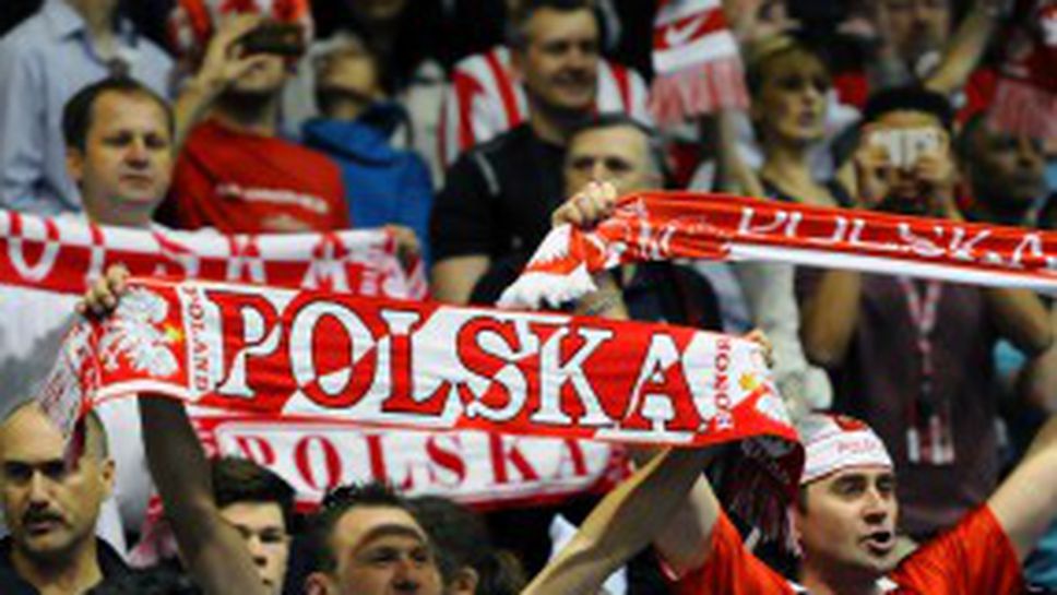 Волейболен мач пред 58 000 зрители в Полша? Отлага се за 2014 година