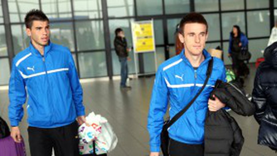 "Сините" се прибраха от Кипър