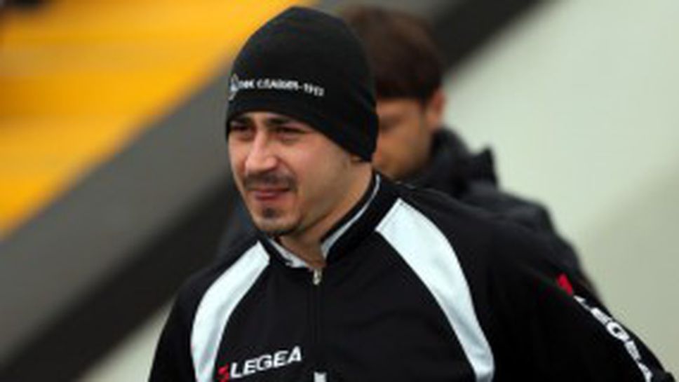 Чавдар Янков поднови тренировки със Славия - японците продължават да лекуват контузии