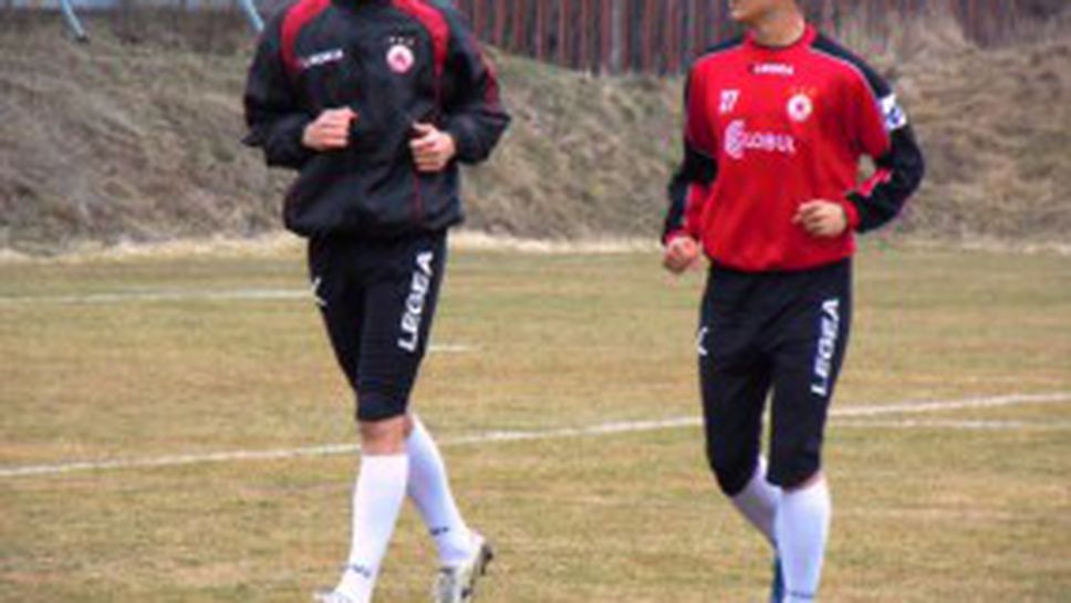 Официално: Футболист на Левски започна тренировки с първия отбор на ЦСКА