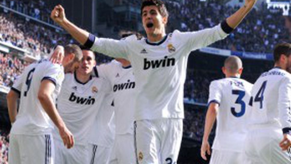 Реал Мадрид пак се справи с Барса, запазвайки сили за Ман Юнайтед (видео+фотогалерия)