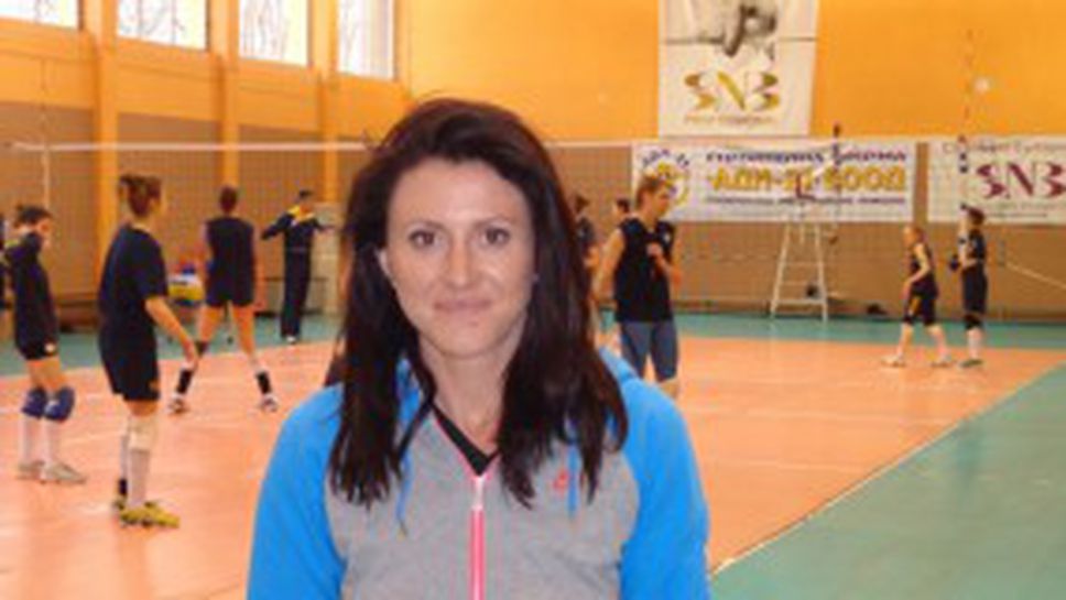 Топлата връзка между Тезджан Наимова и волейбола