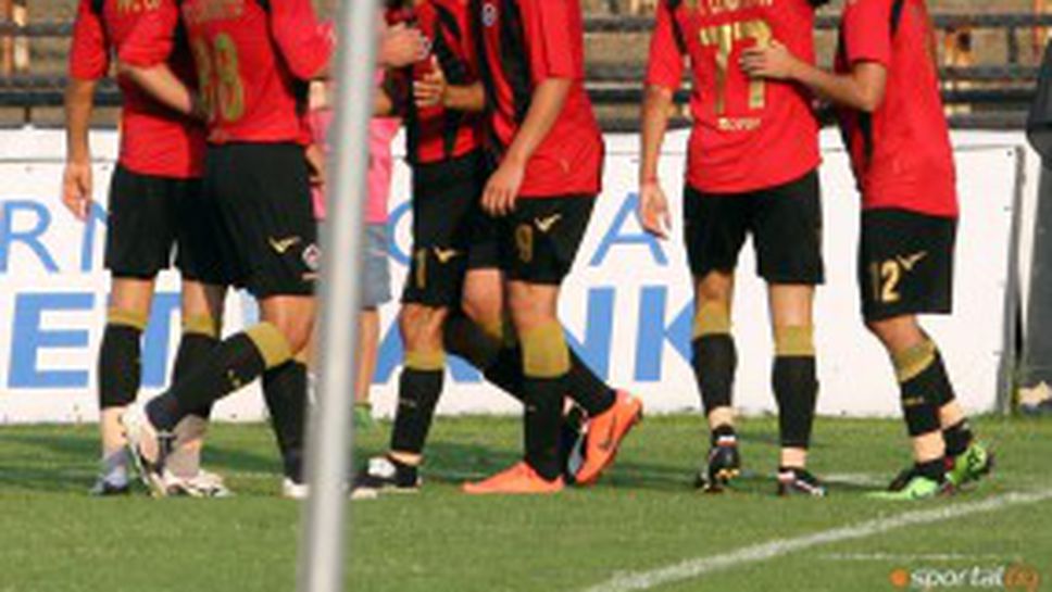 Уникално видео: Локо София загрява за ЦСКА с "Харлем Шейк"