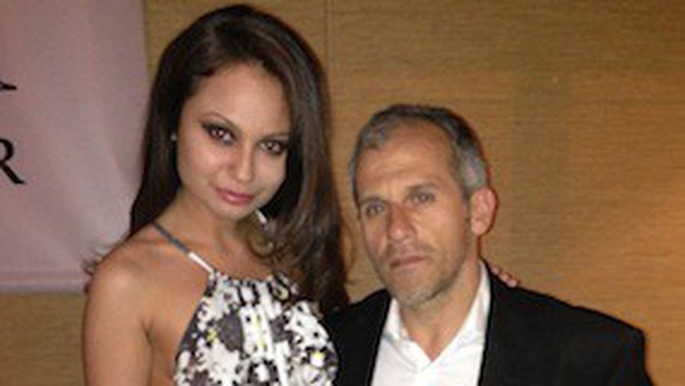 Йордан Йовчев с тайнствена дама на светско събитие