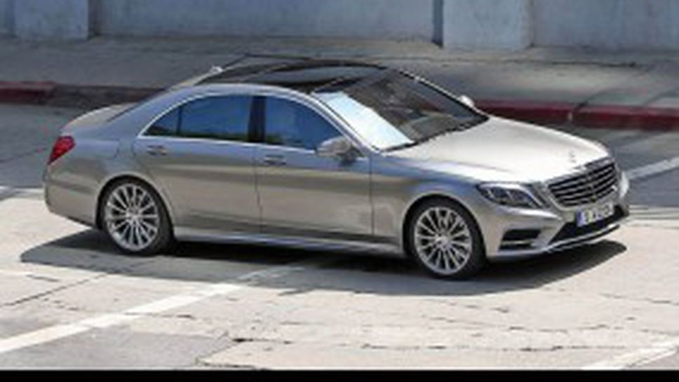 Царят е гол (първи снимки на новия Mercedes S-Class)