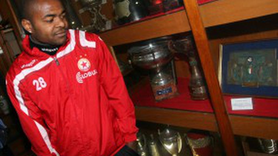 Младок е причината Маркиньос да не е в ЦСКА