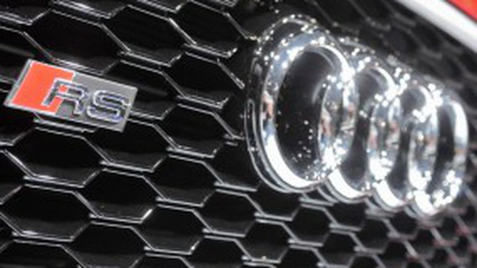 Новото Audi RS Q3 в снега (Видео)