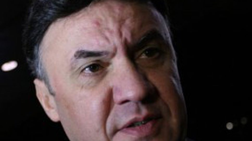 Боби Михайлов гласен за заместник на Платини