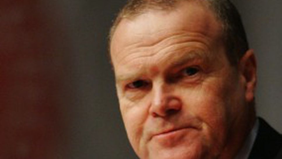 Шефът на съперника пътува с националите до София