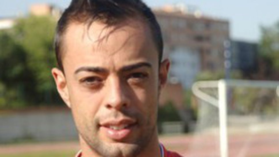 Играч на Гранада изгоря за три месеца