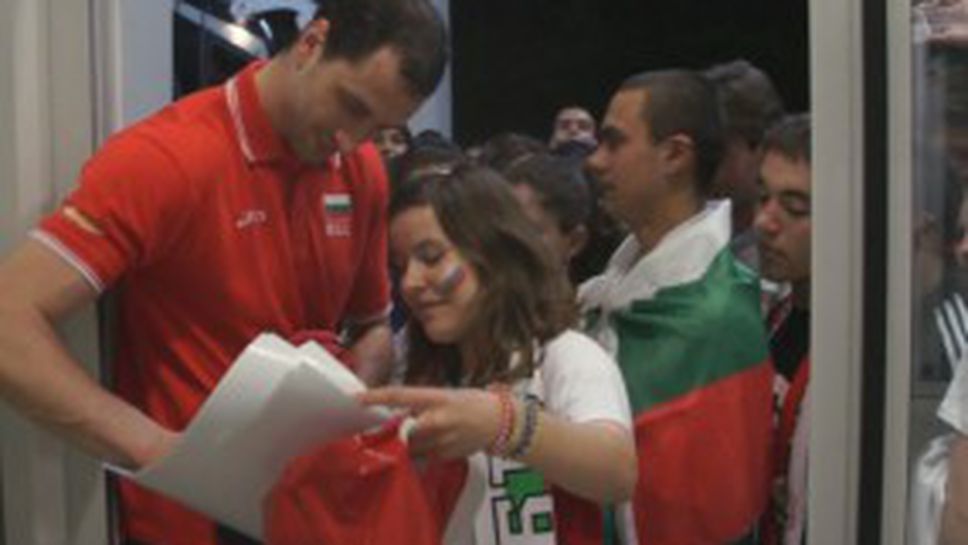 Матей Казийски раздава 15 минути автографи