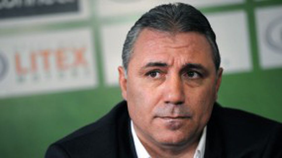 Стоичков: Нашият президент не заслужава такова отношение