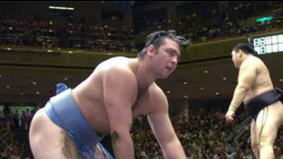 Котоошу загуби от Хакухо, Аоияма с осма победа в турнира