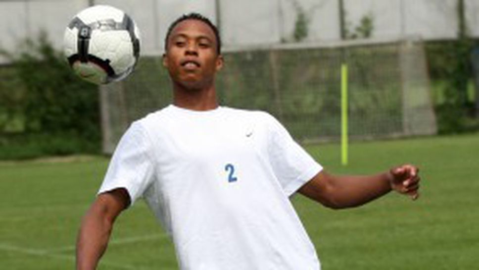 Мюлдер под въпрос за Левски