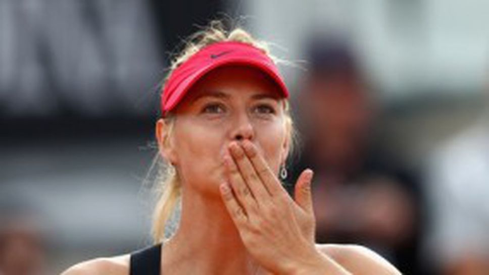 Шарапова се справи с Винъс