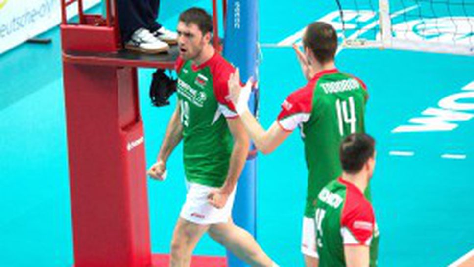 Волейболните национали се прибират утре по обед в София