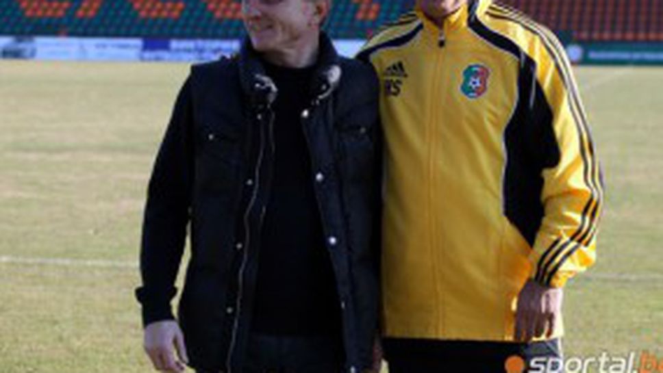 Гриша Ганчев купува ЦСКА, прави Стоичков президент