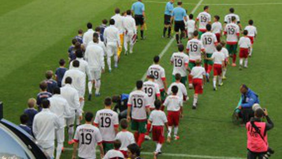 Българите излязоха с фланелките за Стенли (снимки)