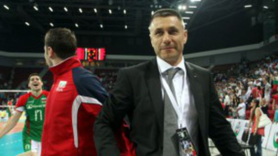 Не приемат оставката на Радостин Стойчев