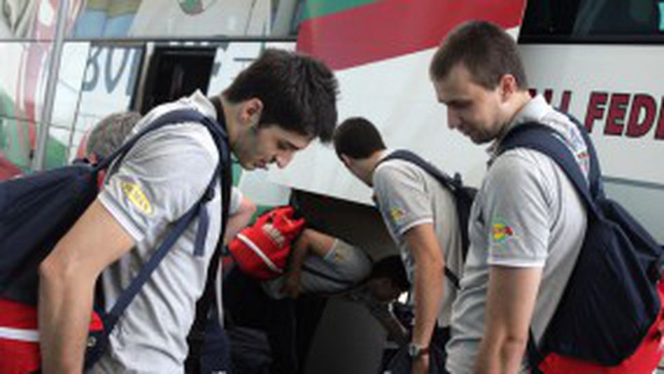 Волейболните национали заминаха за Аржентина (ВИДЕО)