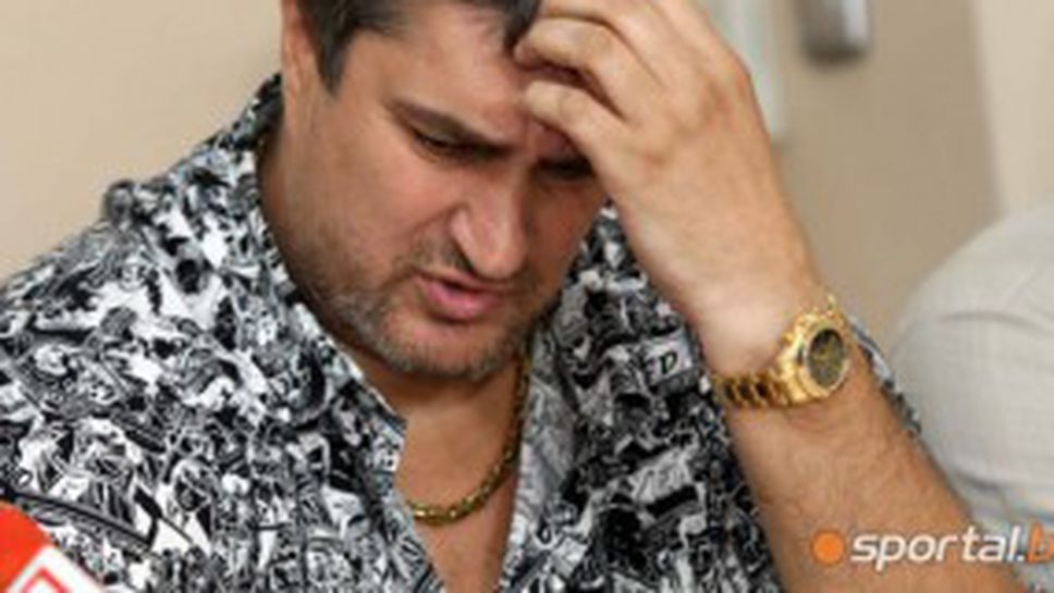 Любо Ганев дари 2000 лв за лечението на Петьо Узунов